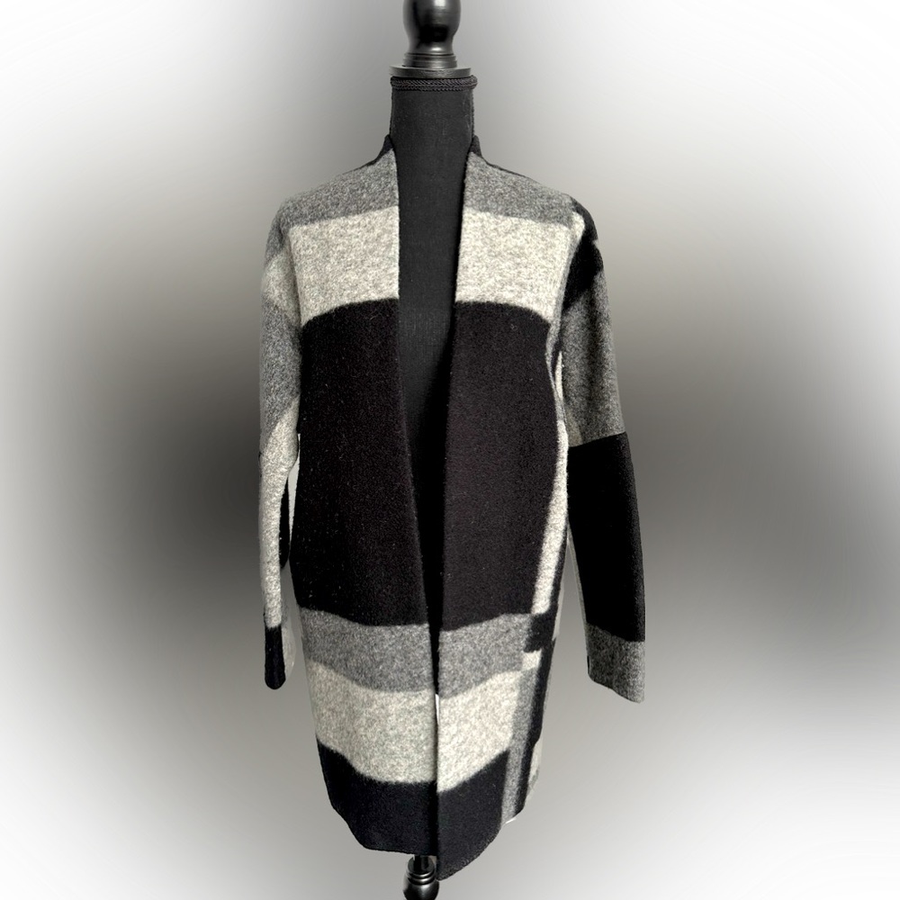 Neiman Marcus Women’s Sweater Coat / cardigan (size:S)